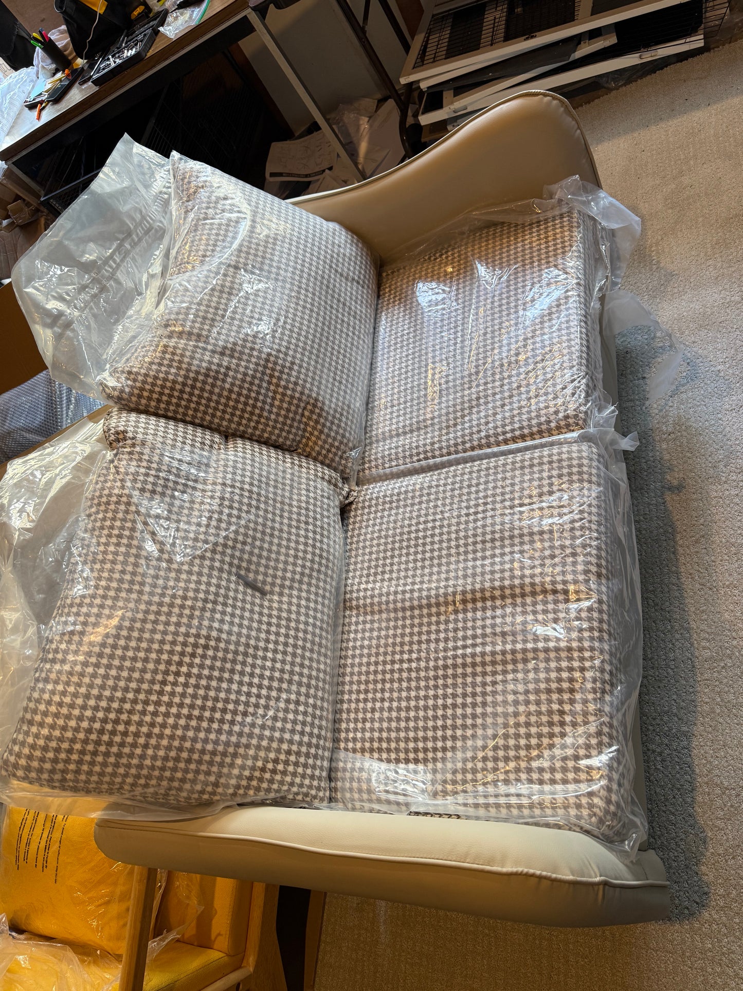 RBW0 SFAA01BG Loveseat
