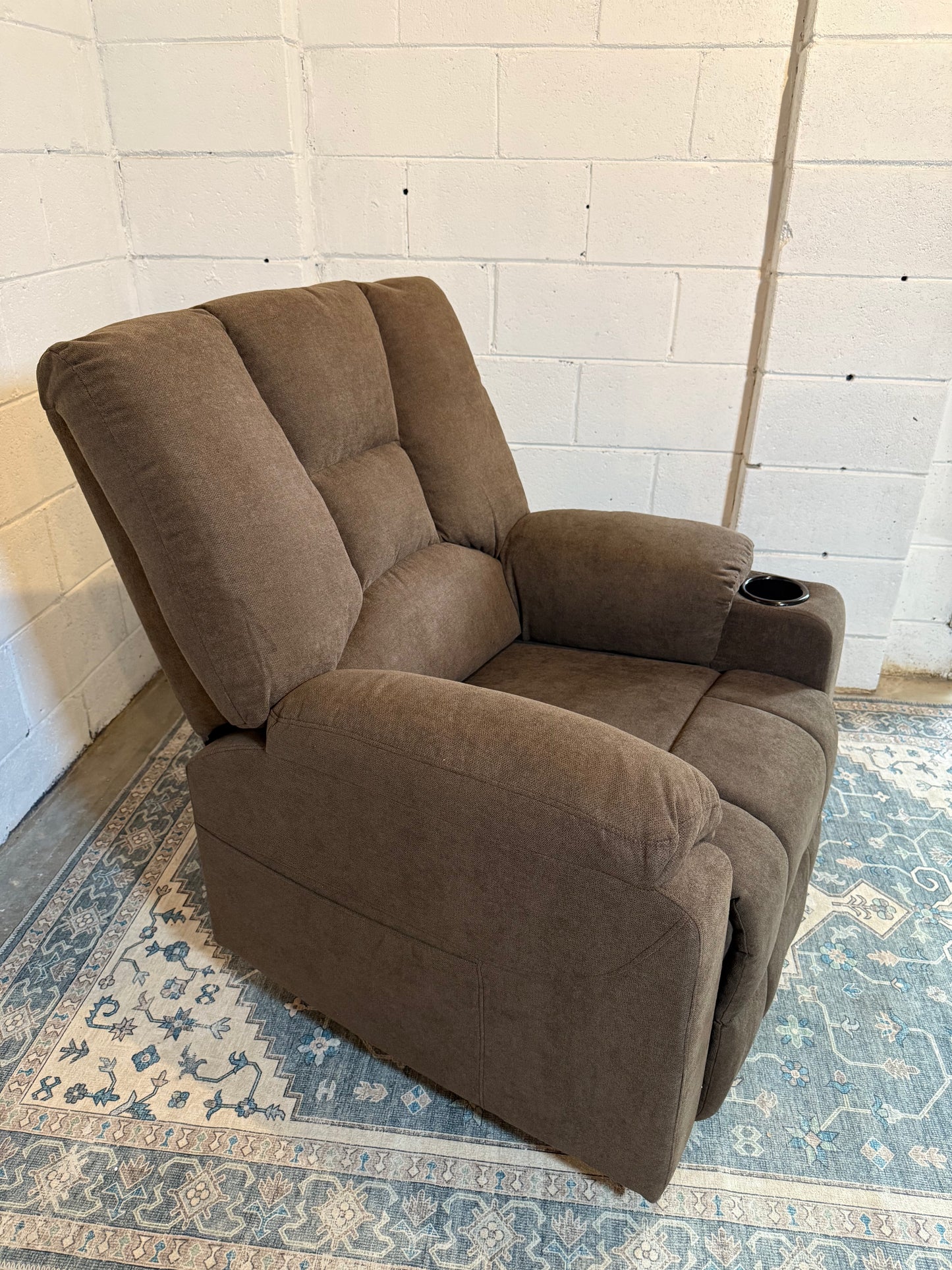 RBW0 HW0004BROWN Single Reclinable Sofa