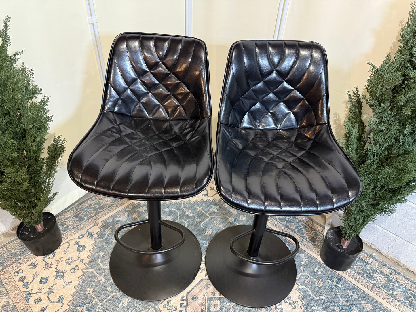 Adjustable Swivel Bar Stools Set of 2, Counter Height PU Leather Bar Stool with Back and footrest, Modern Upholstered Pub Bar Stools for Kitchen Island, 350 LBS Capacity