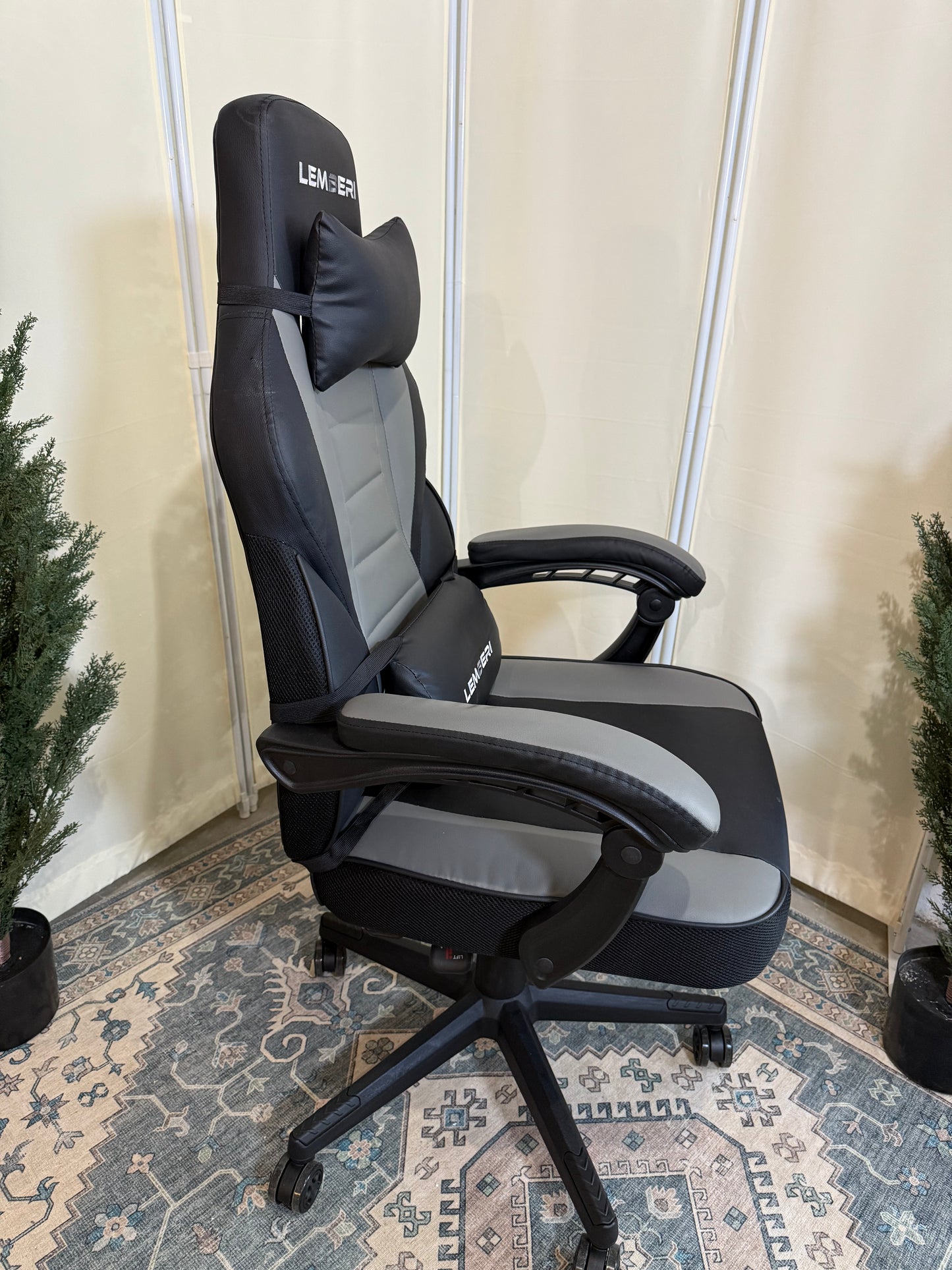 Gaming Chairs with Footrest,Ergonomic Video Game Chairs for Adults,Big and Tall Chair 400lb Weight Capacity, Racing Style Computer Gamer Chair with Headrest and Lumbar Support