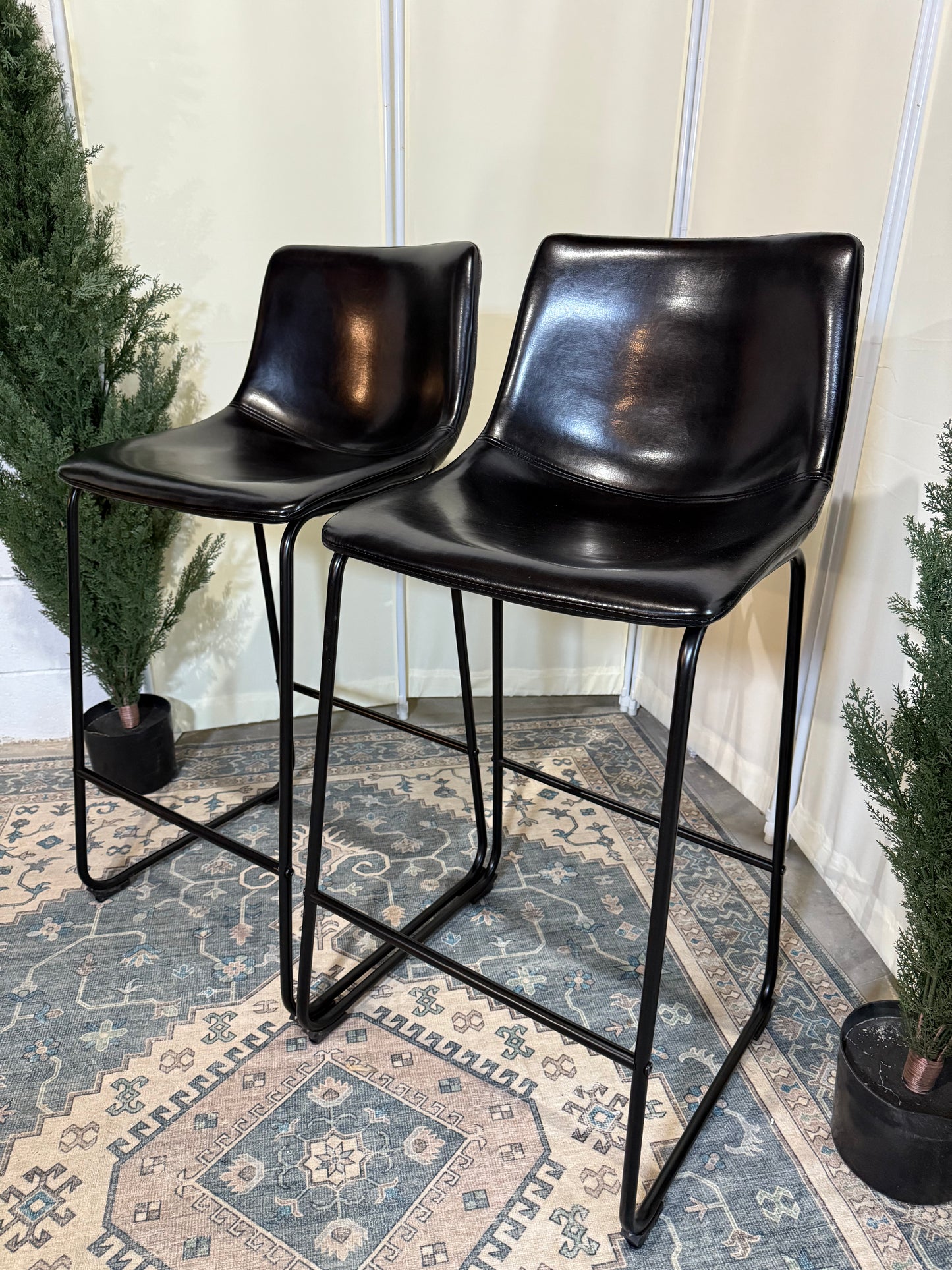 30 inch Bar Stools Set of 2,Counter Height Bar Stools with Back, Modern PU Leather Stools with Metal Leg and Footrest (Black, 2 Pcs 30" Counter Height Barstools)