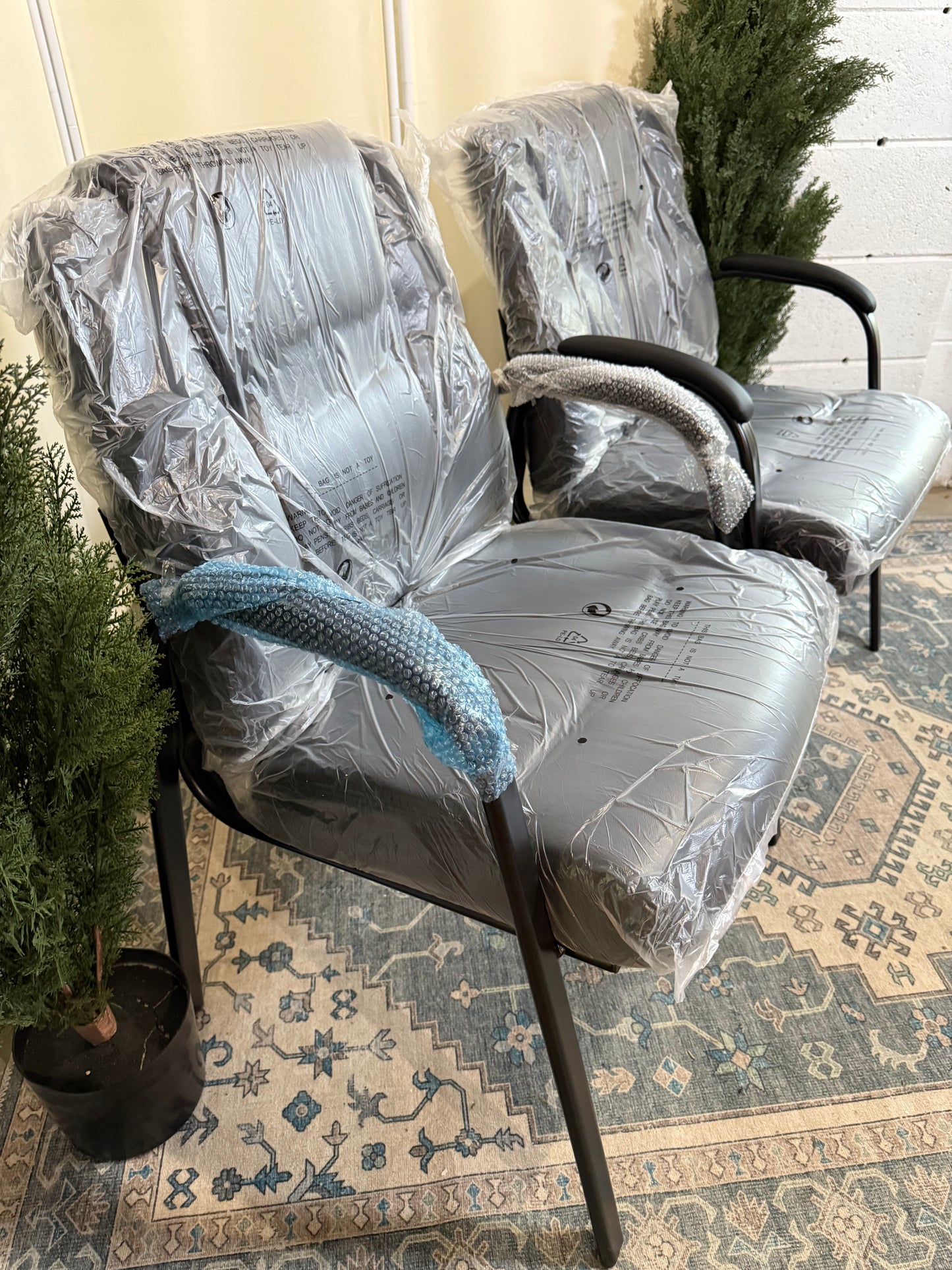 Waiting Room Chairs Set of 2, Leather Office Guest Chair No Wheels, Comfy Padded Arms and Seld Base, for Reception Conference Room
