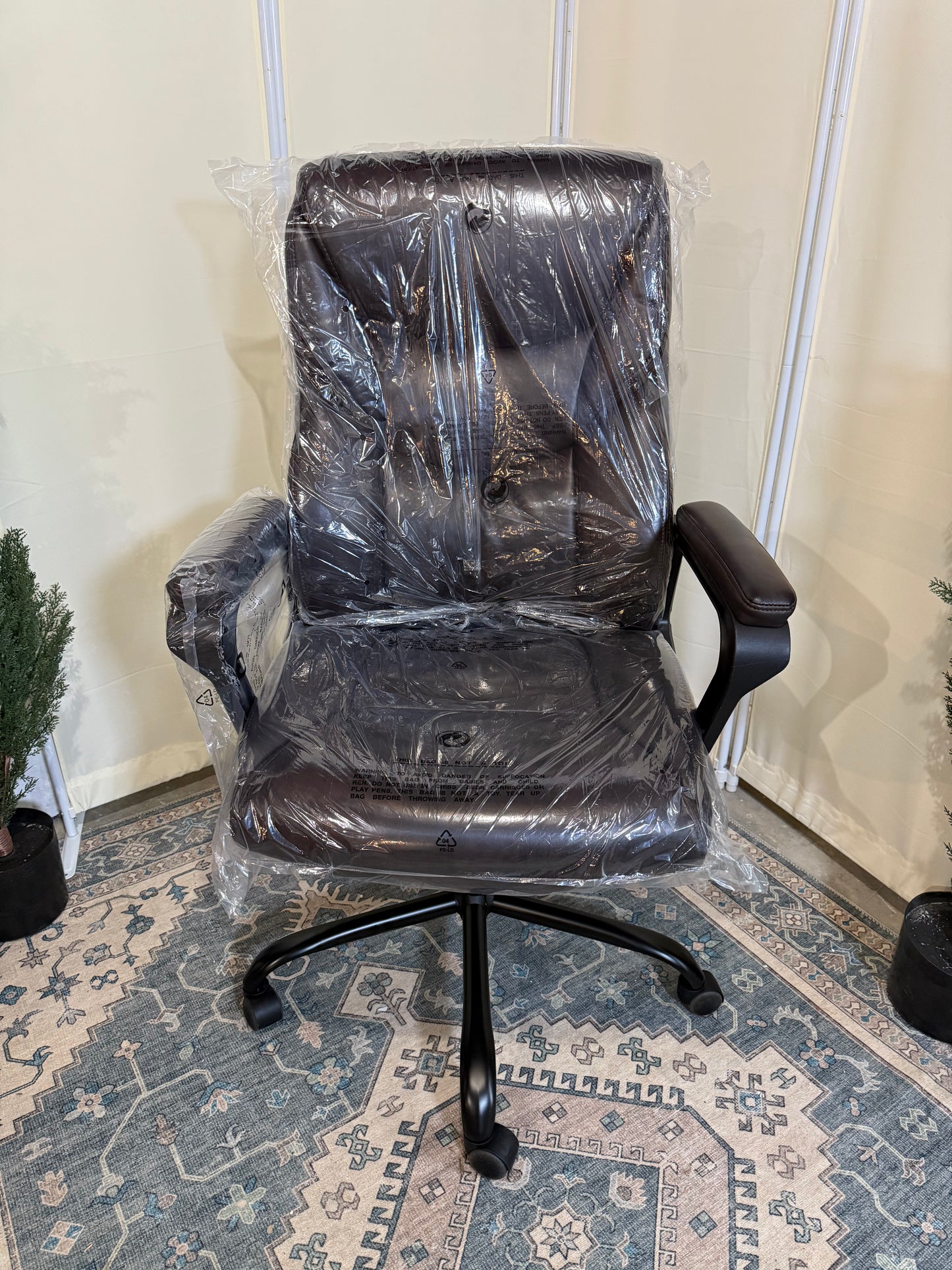 Big and Tall Office Chair Desk Chair 275lbs Wide Seat with Non-Adjustable Armrest and Lumbar Support PU Leather High Back Executive Task Ergonomic Computer Chair for Back Pain,Brown