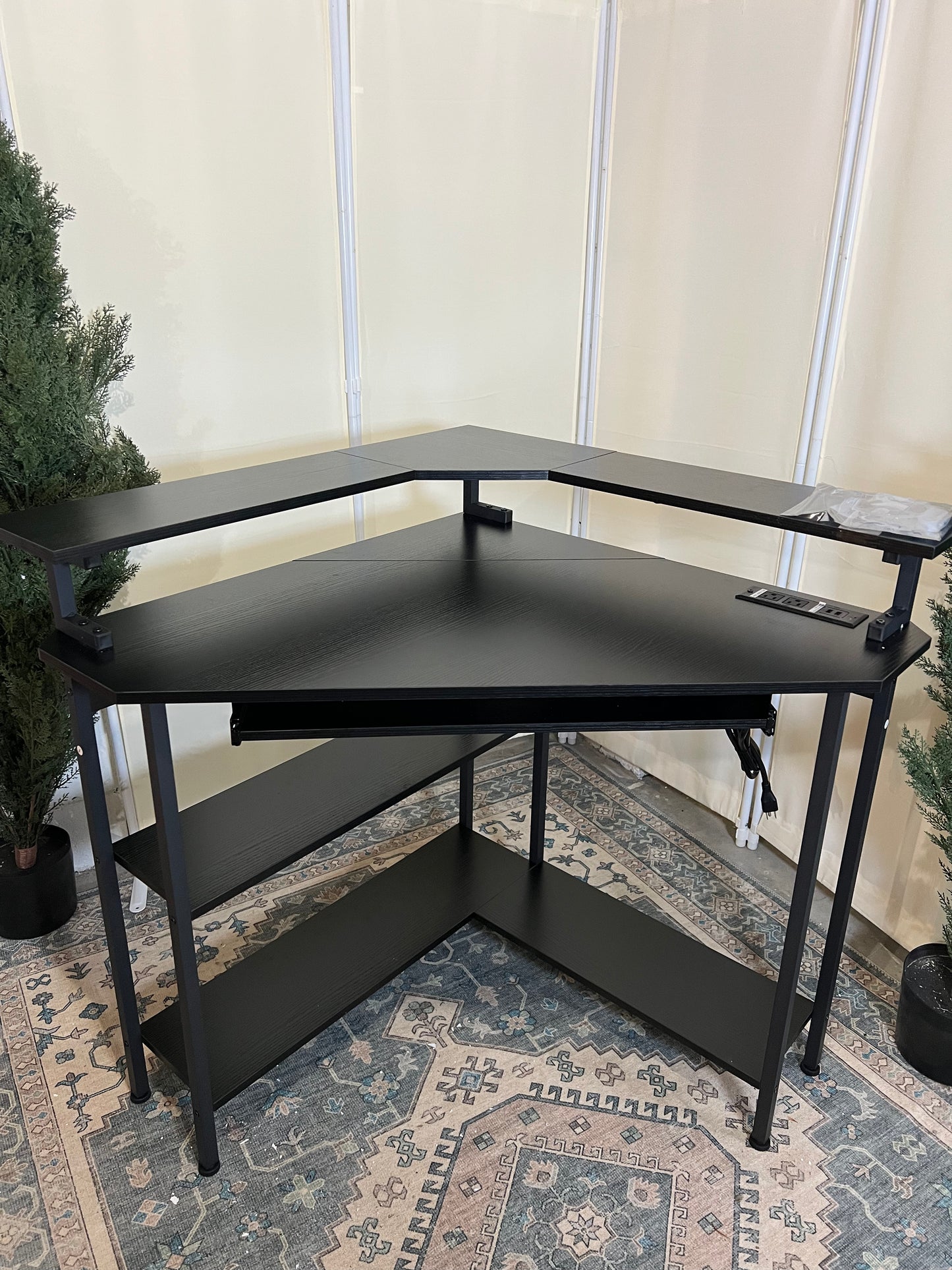 Corner Desk with Charging Station & LED Light, Triangle Corner Desk with Monitor Stand & Keyboard Tray for Small Space, Gaming Computer Desk with Storage Shelves for Home Office (Black)