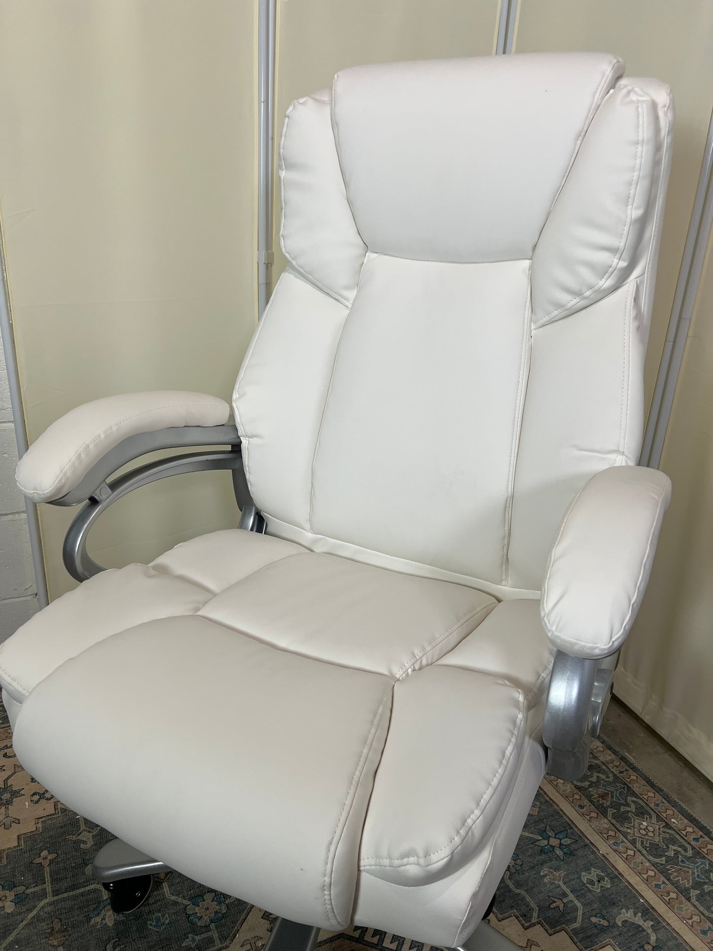 Heavy Duty Big and Tall Office Chair 500lbs with Adjustable Lumbar Support,High Back Office Chair for Adults