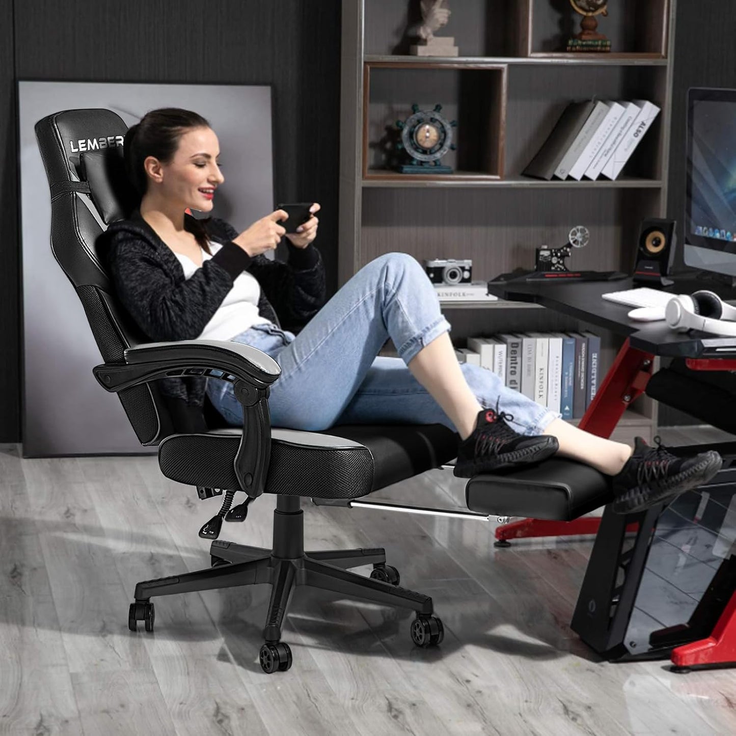 Gaming Chairs with Footrest,Ergonomic Video Game Chairs for Adults,Big and Tall Chair 400lb Weight Capacity, Racing Style Computer Gamer Chair with Headrest and Lumbar Support