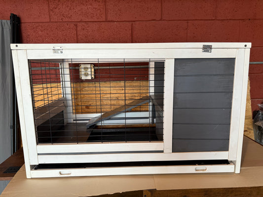 RBW0 SS20004_3 Wooden Rabbit Hutch