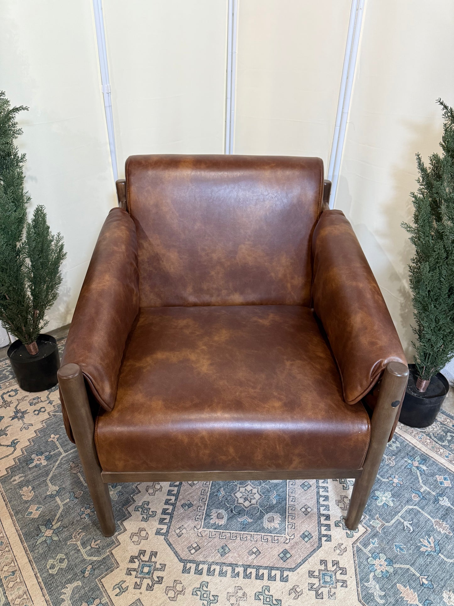 29.5'' Wide Vegan Leather Upholstered Accent Chair with Removable Arm Cushions