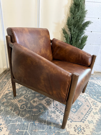 29.5'' Wide Vegan Leather Upholstered Accent Chair with Removable Arm Cushions