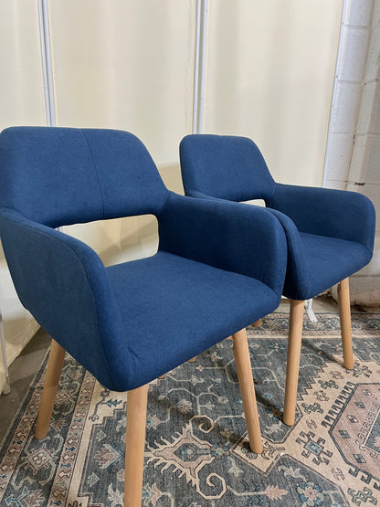 Mid Century Modern Dining Chairs Set of 2 & 4 & 6 Comfy Accent Chair Upholstered Kitchen Dining Living Room Chairs for Bedrooms Waiting Room Home Arm Desk Chair No Wheels (Blue, 2)