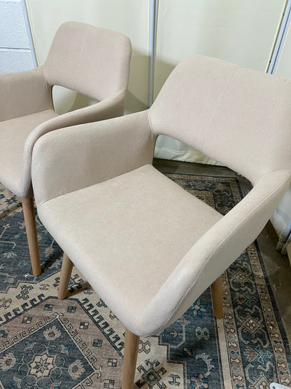 Mid Century Modern Dining Chairs Set of 2 Comfy Accent Chair Upholstered Kitchen Dining Living Room Chairs for Bedrooms Waiting Room Home Arm Desk Chair No Wheels (Beige, 2)
