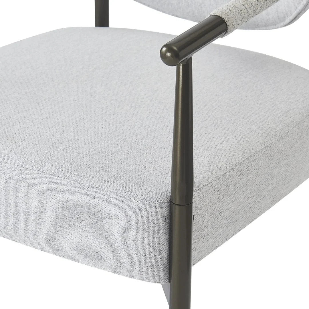 9073993